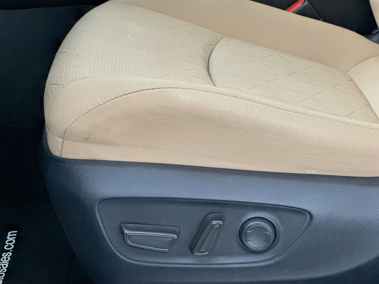 Toyota RAV4 Hybrid XLE AWD (Natl) 2022