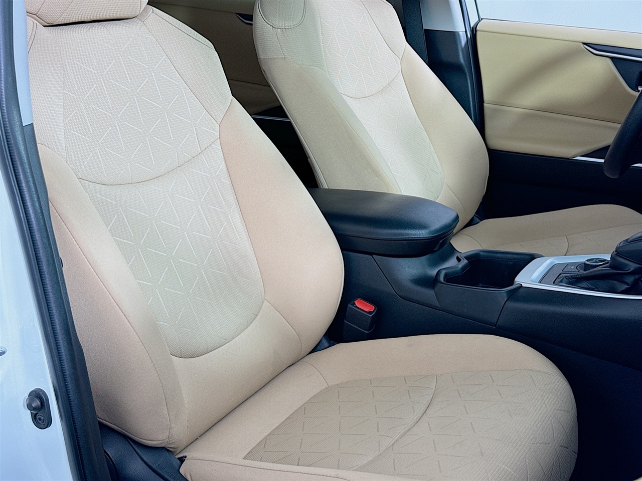 Toyota RAV4 Hybrid XLE AWD (Natl) 2022