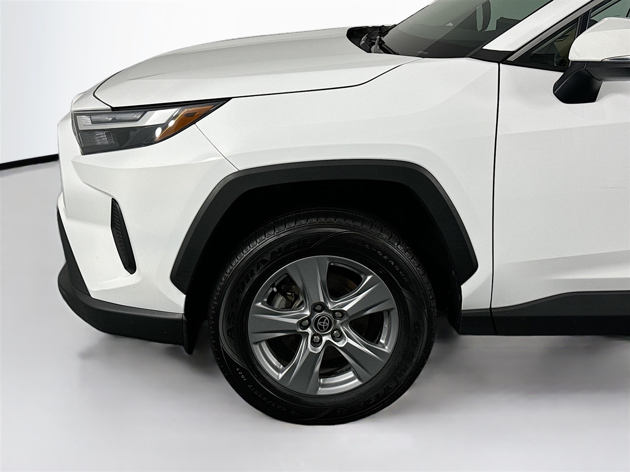 Toyota RAV4 Hybrid XLE AWD (Natl) 2022