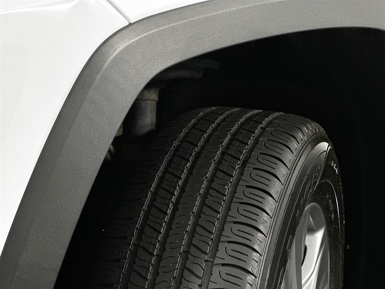 Toyota RAV4 Hybrid XLE AWD (Natl) 2022