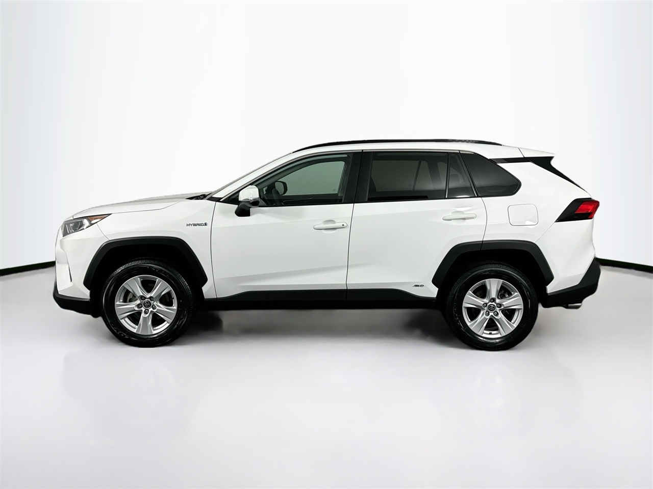 Toyota RAV4 Hybrid XLE AWD (Natl) 2021