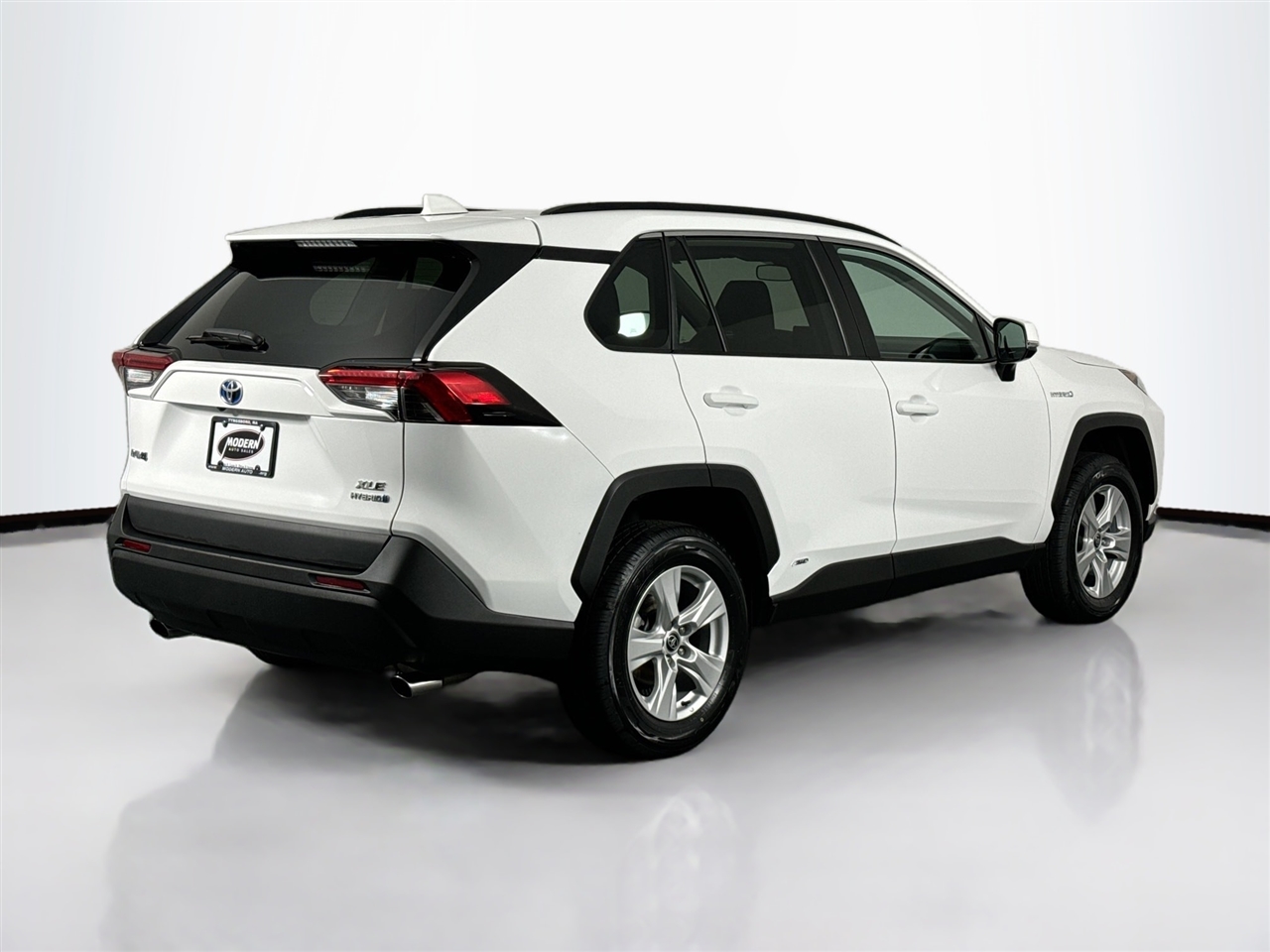 Toyota RAV4 Hybrid XLE AWD (Natl) 2021