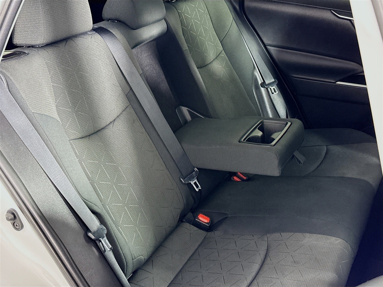 Toyota RAV4 Hybrid XLE AWD (Natl) 2021