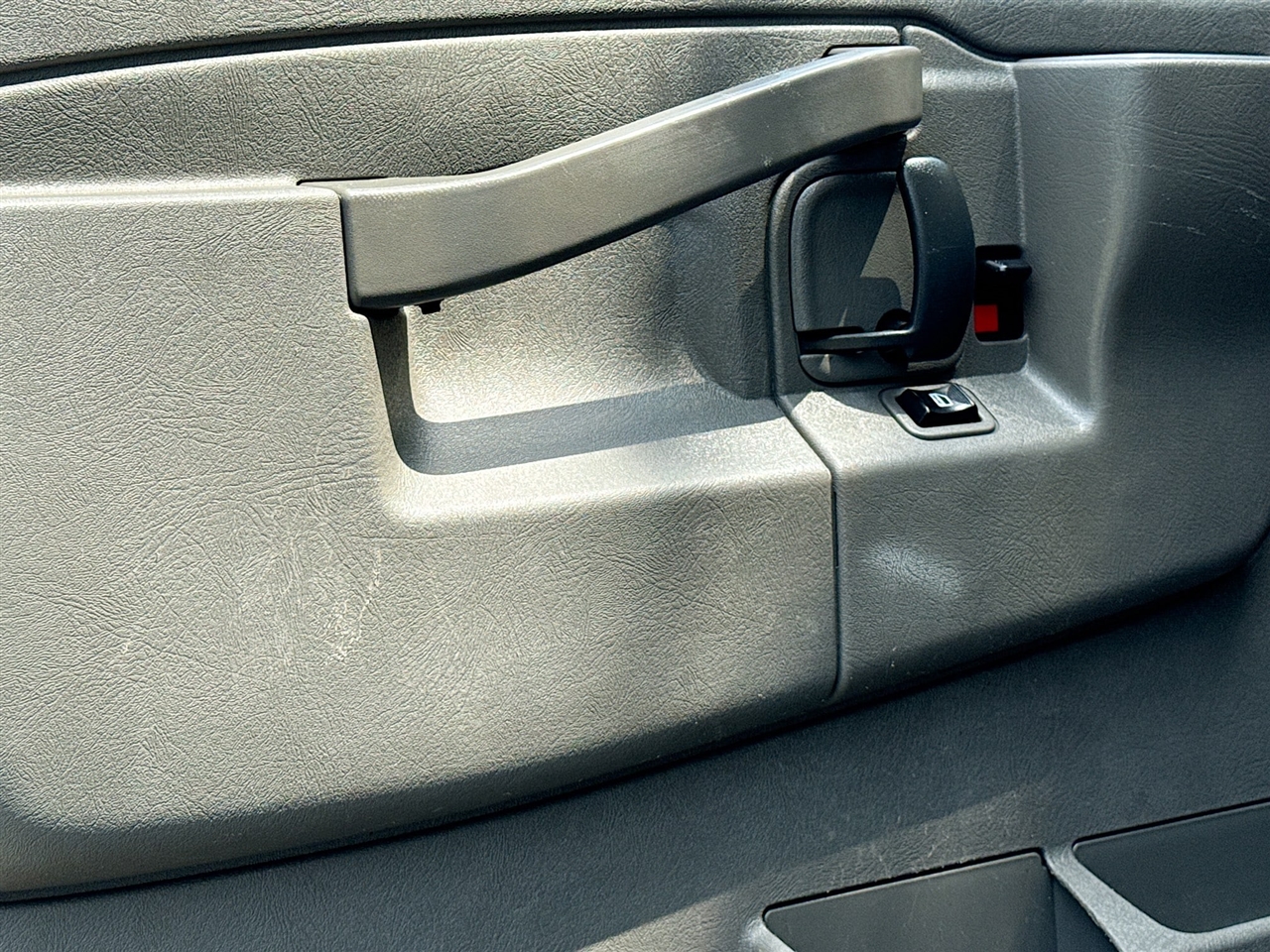 GMC Savana Commercial Cutaway 3500 Van 139" 2022