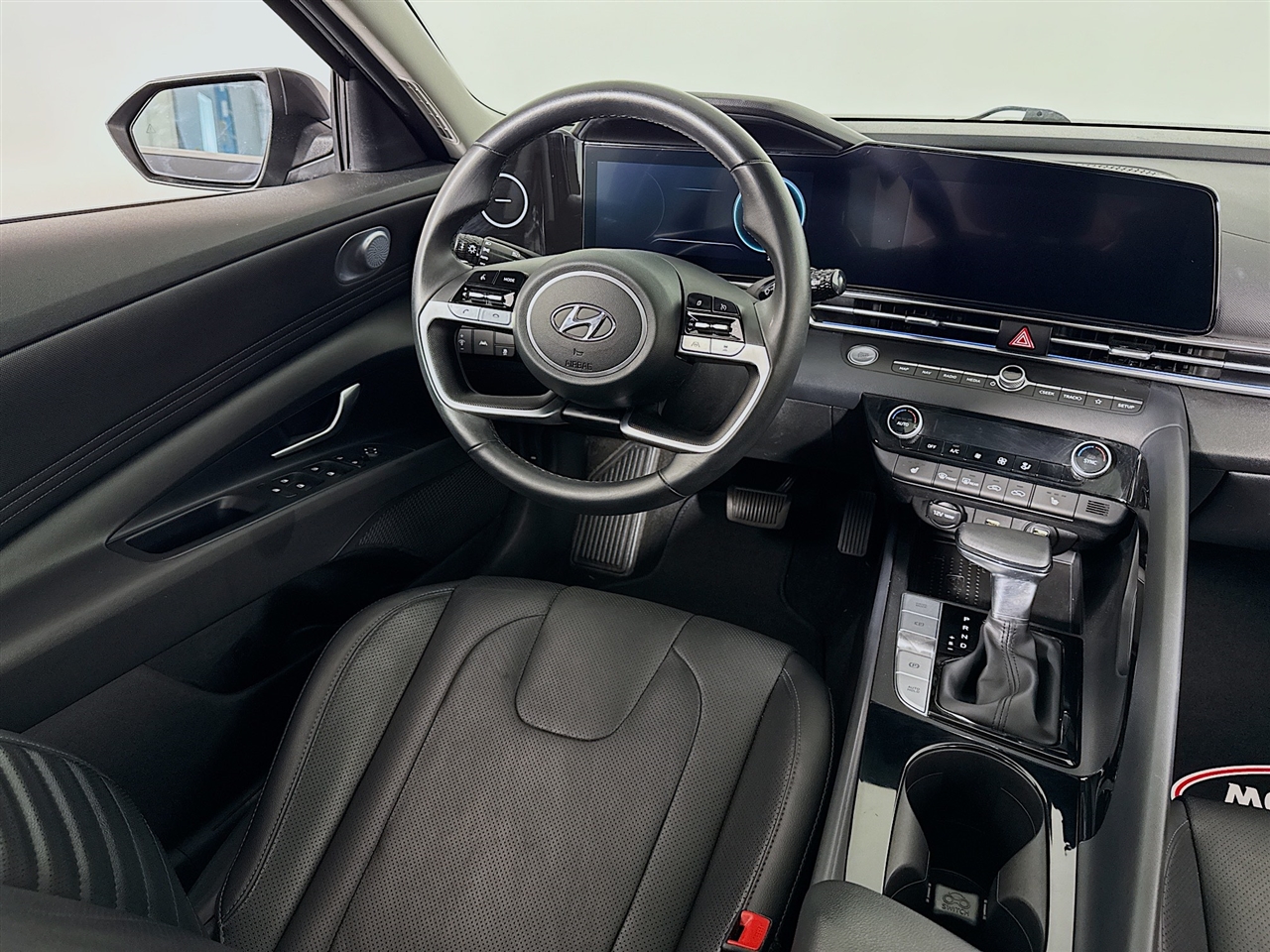 Hyundai Elantra Limited IVT 2023