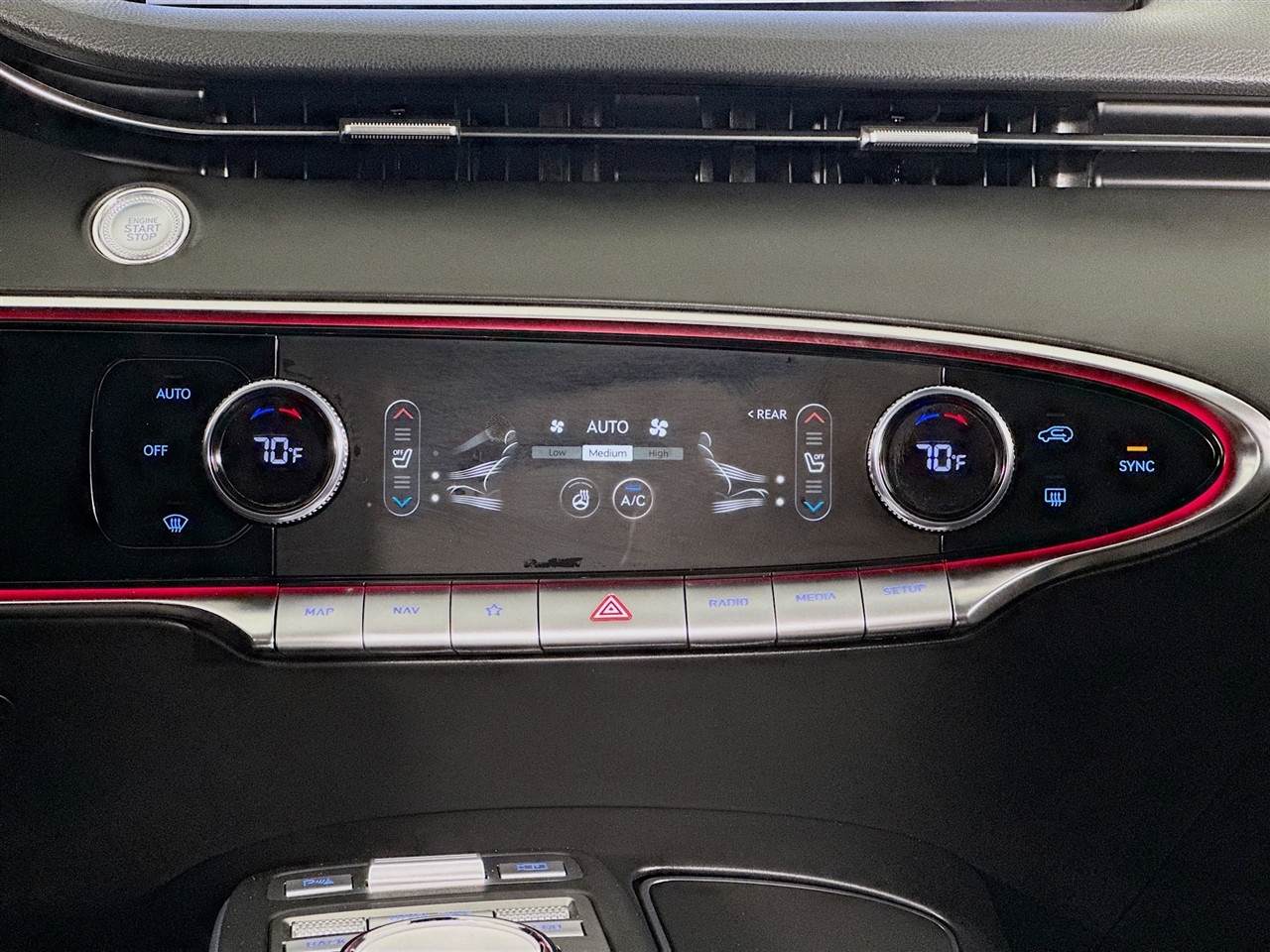 Genesis GV70 2.5T AWD 2022