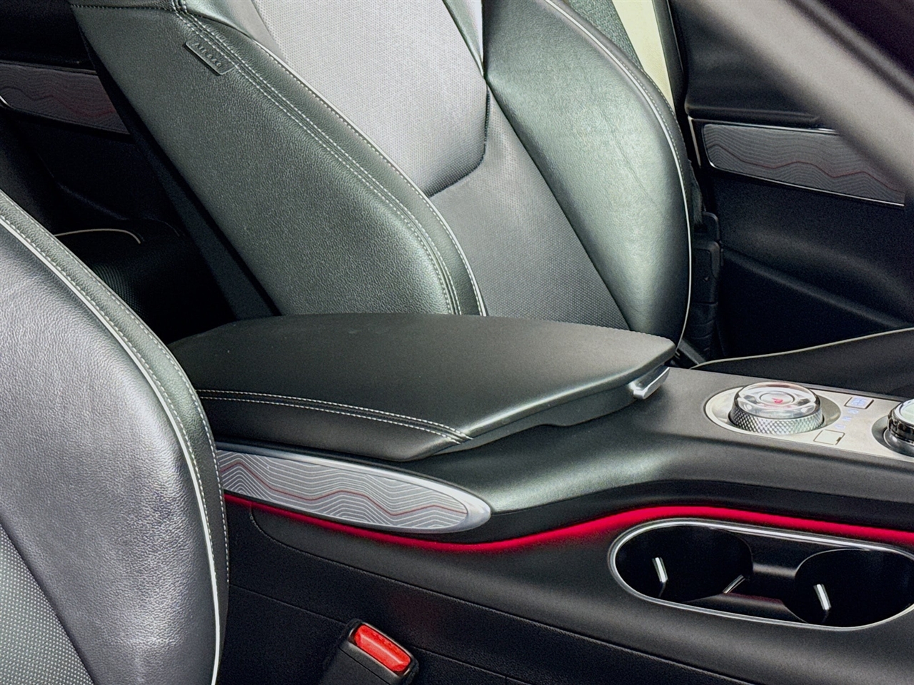 Genesis GV70 2.5T AWD 2022