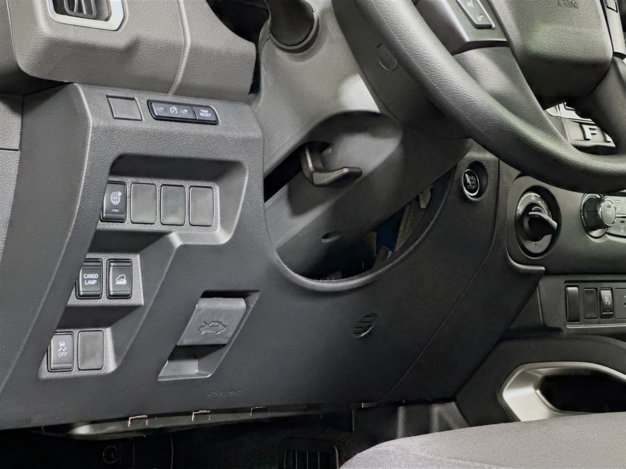 Nissan Frontier King Cab 4x4 SV 2025