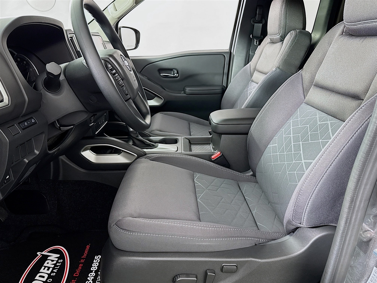 Nissan Frontier King Cab 4x4 SV 2025