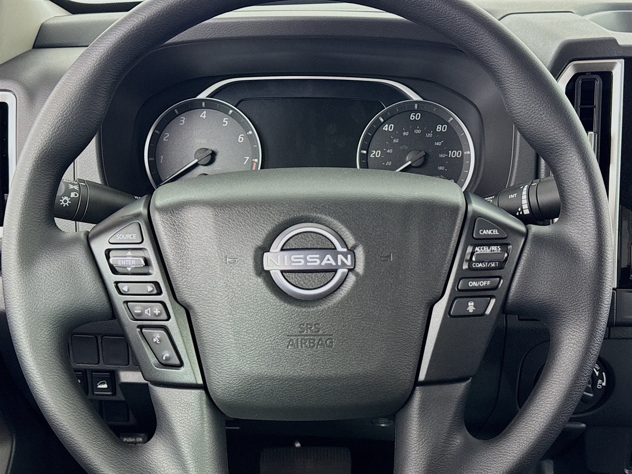 Nissan Frontier King Cab 4x4 SV 2025