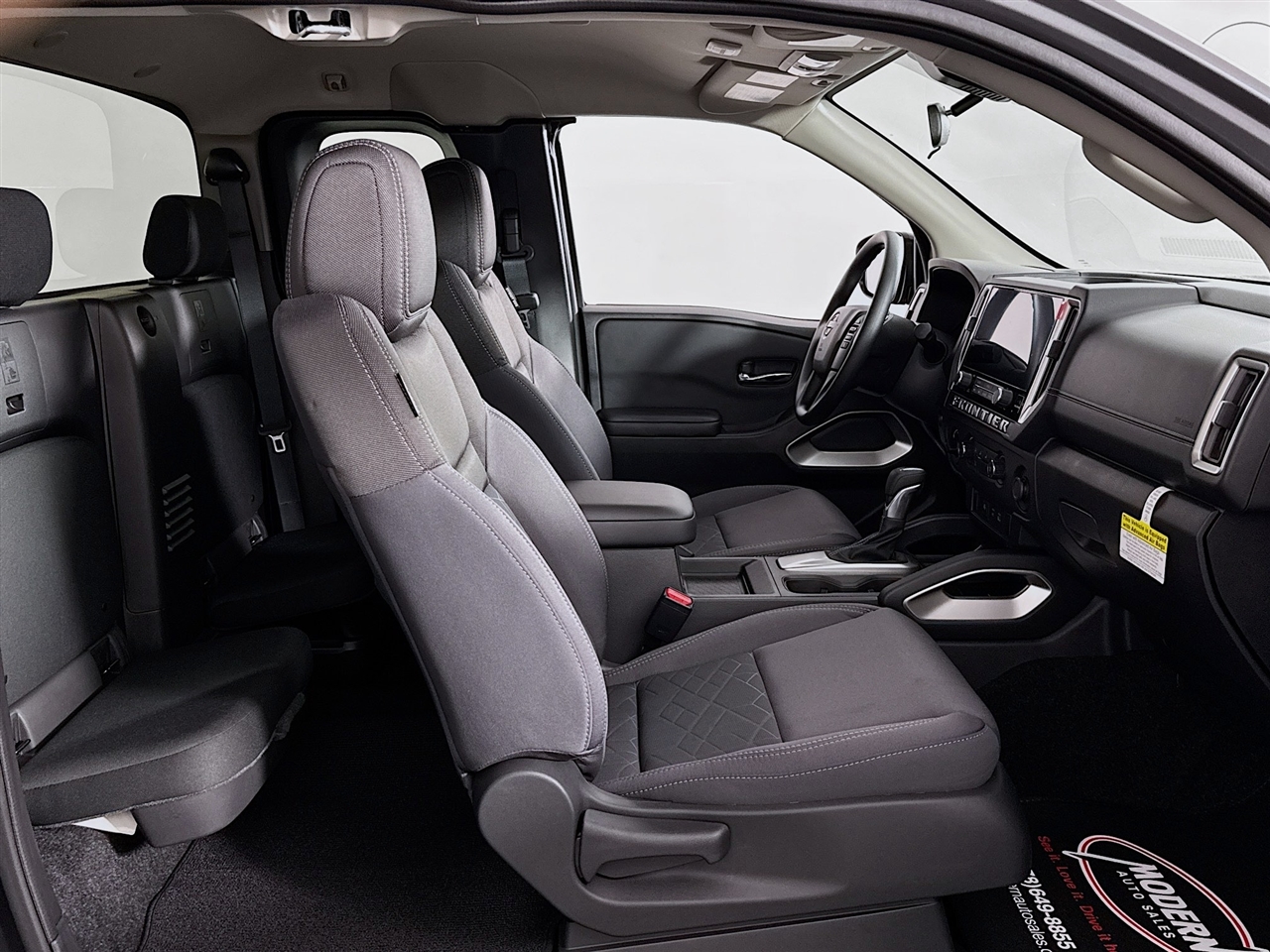 Nissan Frontier King Cab 4x4 SV 2025