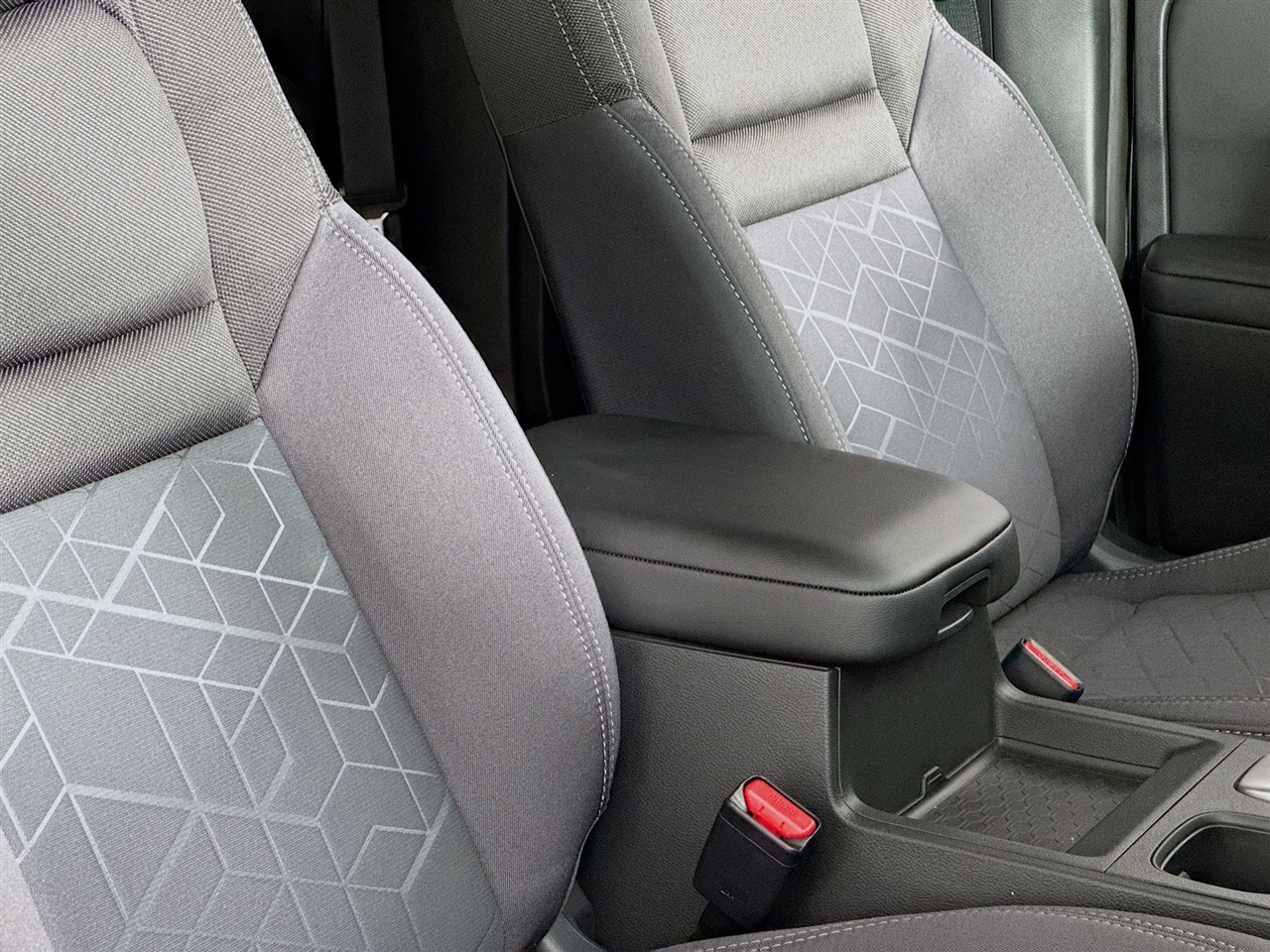 Nissan Frontier King Cab 4x4 SV 2025