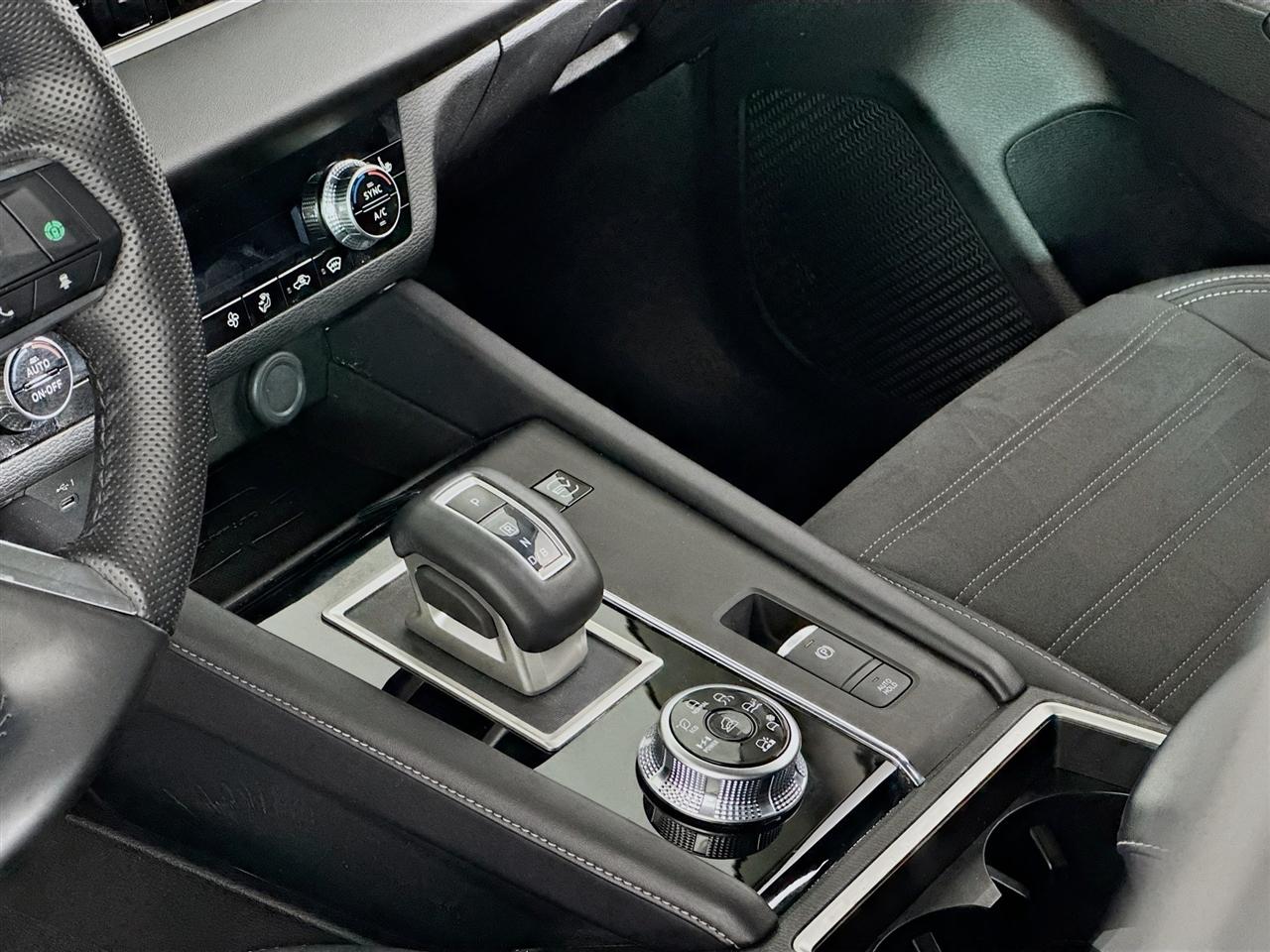 Mitsubishi Outlander PHEV Ralliart S-AWC 2023
