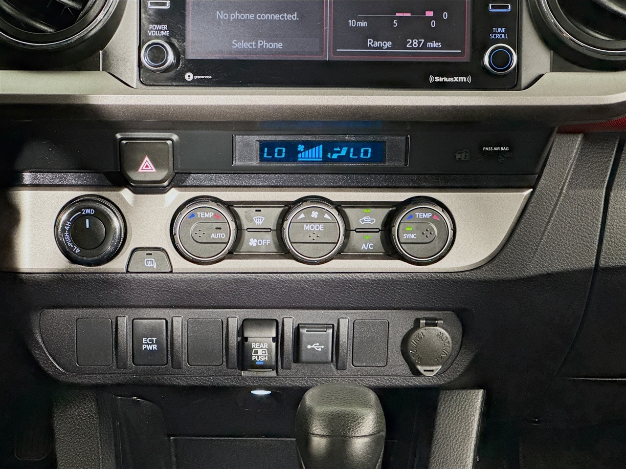 Toyota Tacoma 4WD TRD Off Road Double Cab 5' Bed V6 MT (Natl) 2021