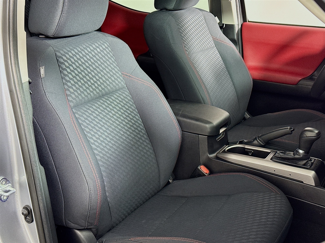 Toyota Tacoma 4WD TRD Off Road Double Cab 5' Bed V6 MT (Natl) 2021