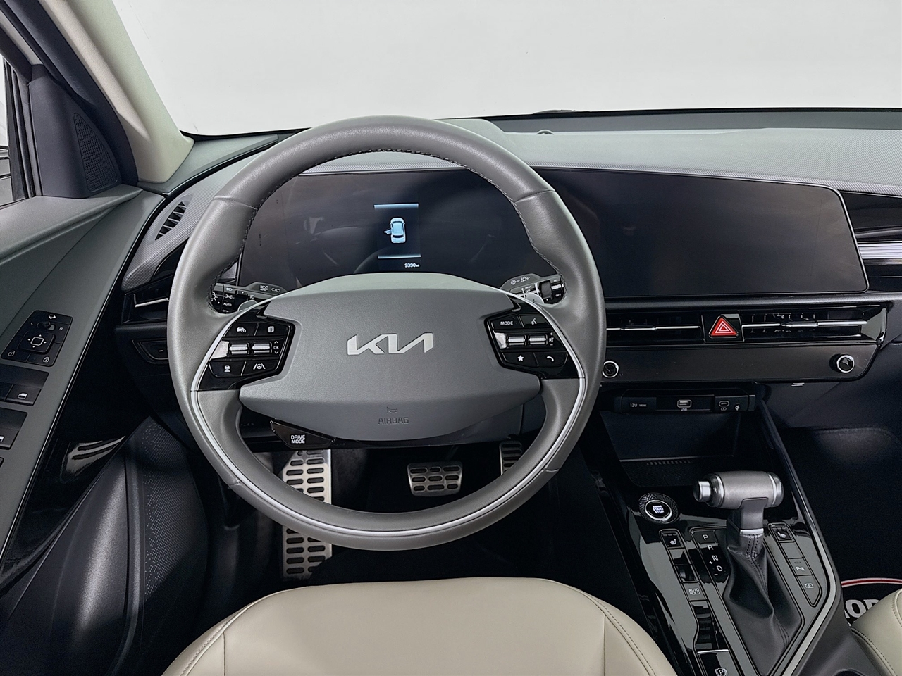 Kia Niro EX Touring FWD 2023