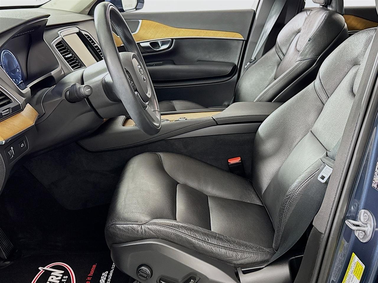 Volvo XC90 T5 AWD Momentum 7P 2022