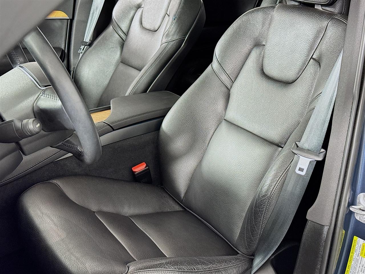 Volvo XC90 T5 AWD Momentum 7P 2022