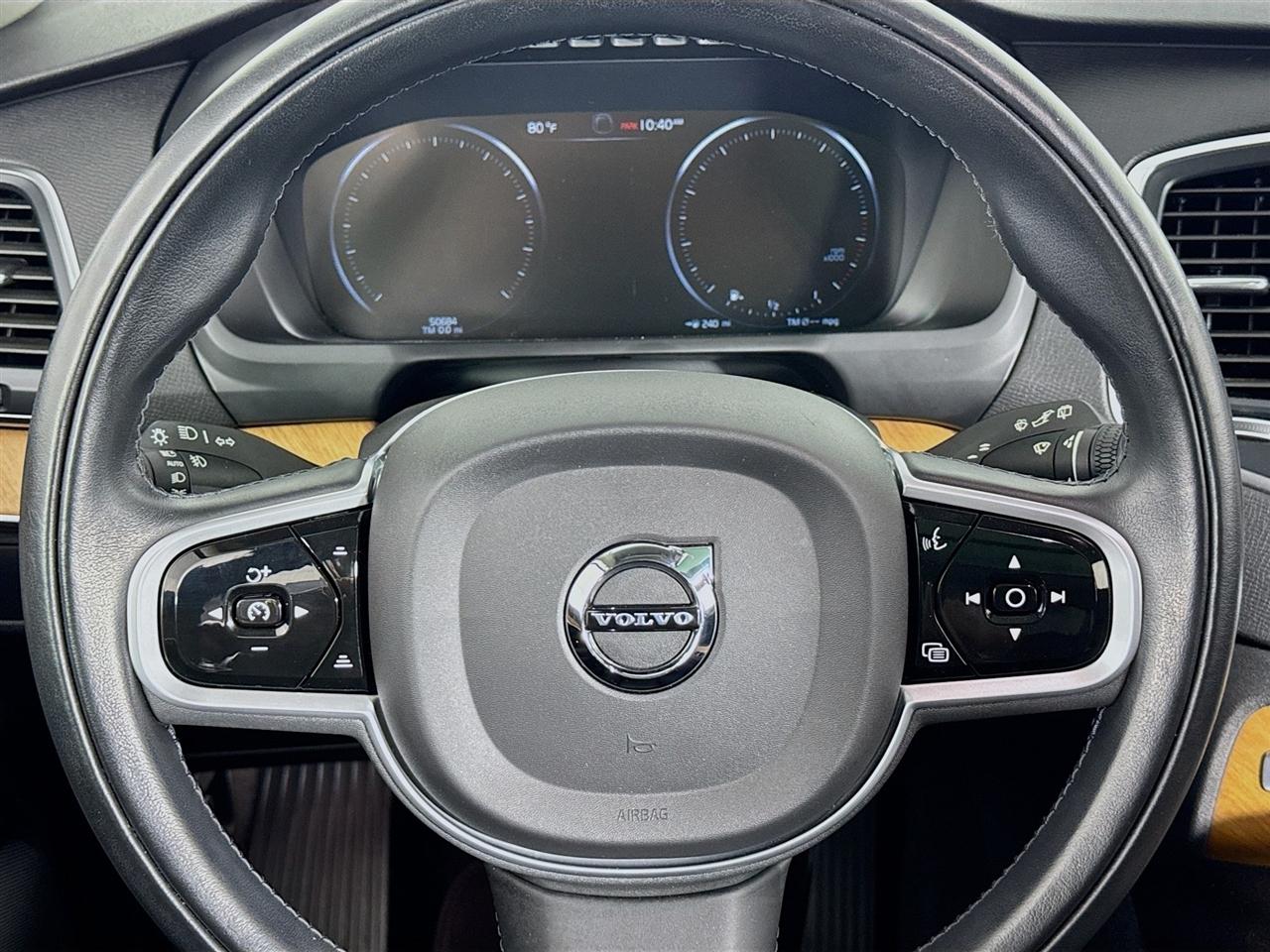 Volvo XC90 T5 AWD Momentum 7P 2022
