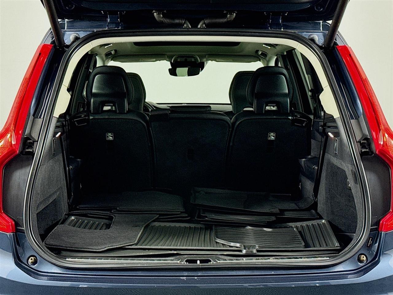 Volvo XC90 T5 AWD Momentum 7P 2022