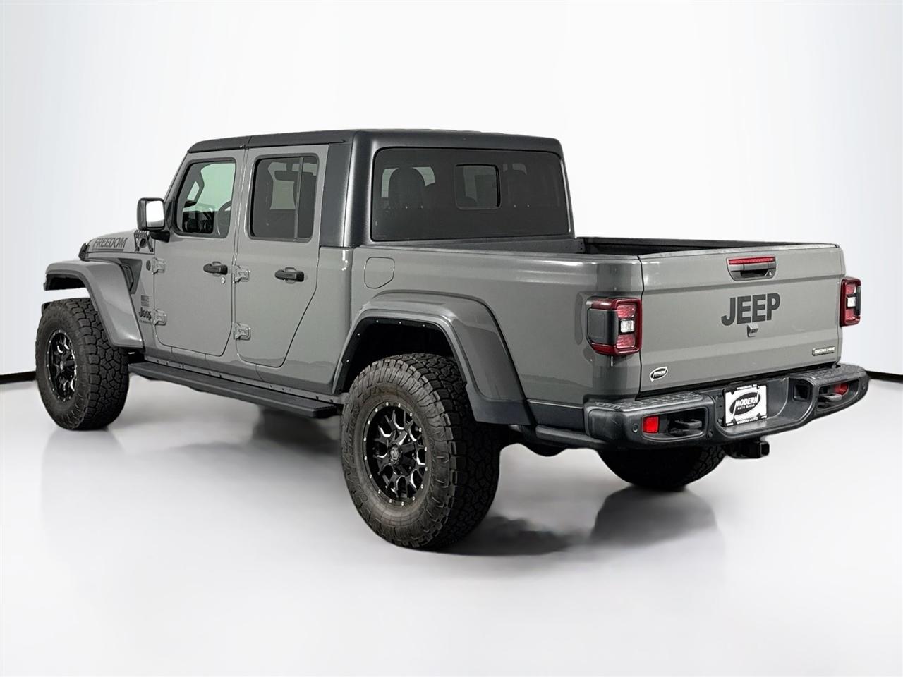 Jeep Gladiator Freedom 4x4 *Ltd Avail* 2021