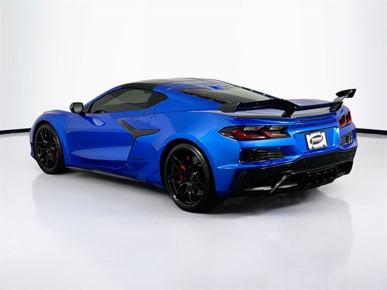 Chevrolet Corvette 2dr Z06 Cpe w/3LZ 2024