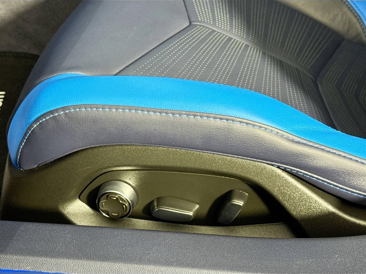 Chevrolet Corvette 2dr Z06 Cpe w/3LZ 2024