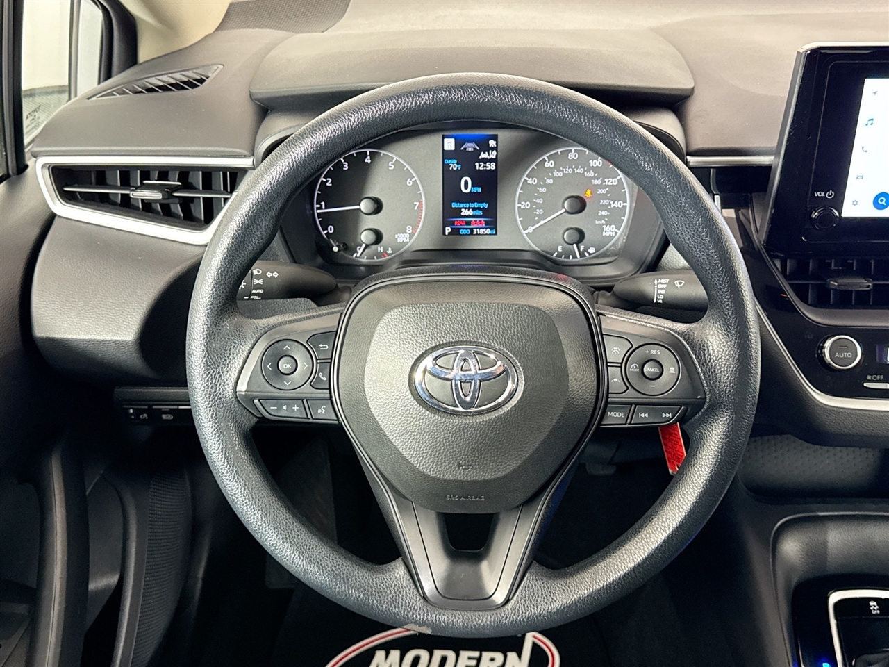 Toyota Corolla LE CVT (Natl) 2024