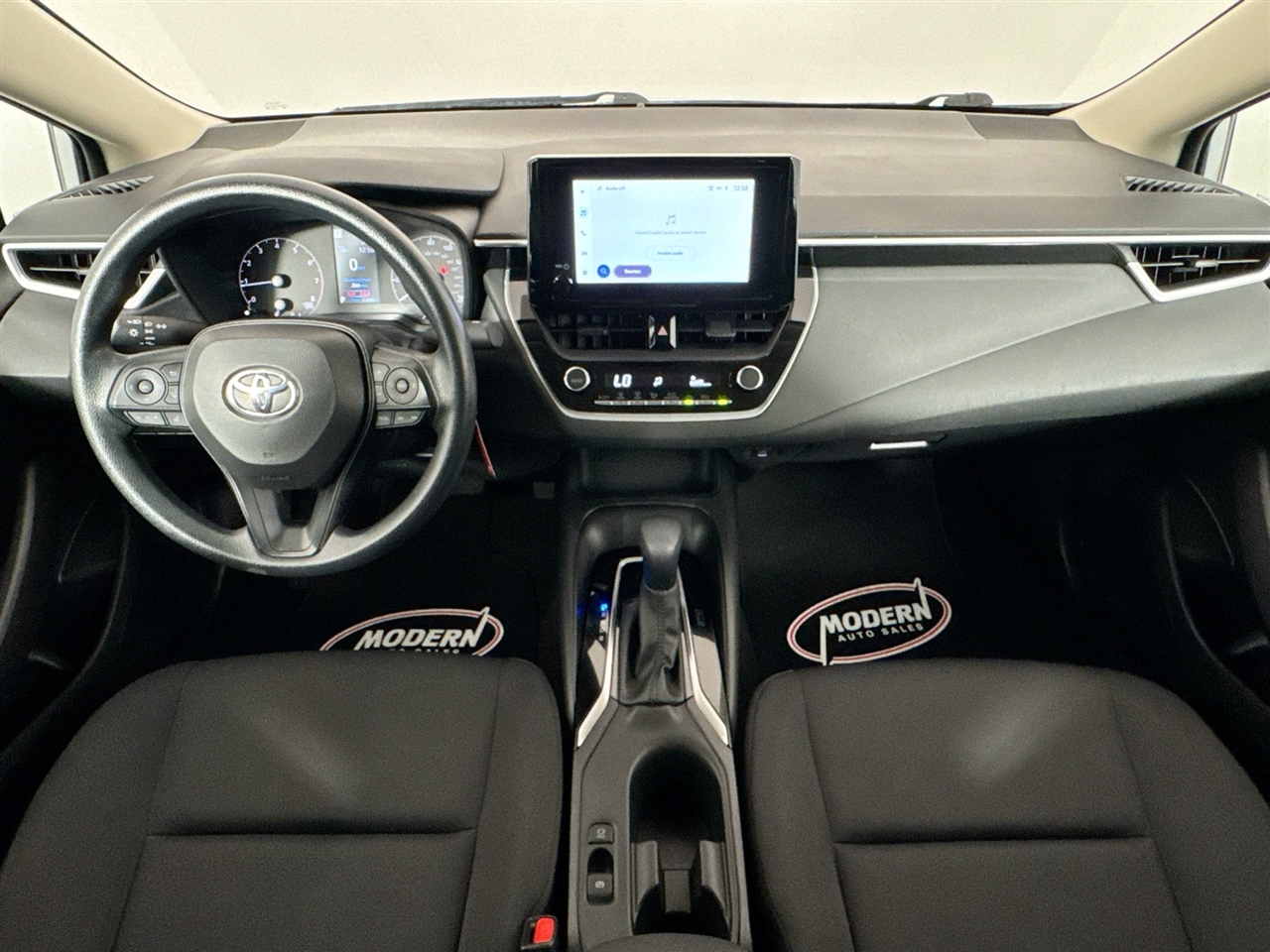 Toyota Corolla LE CVT (Natl) 2024