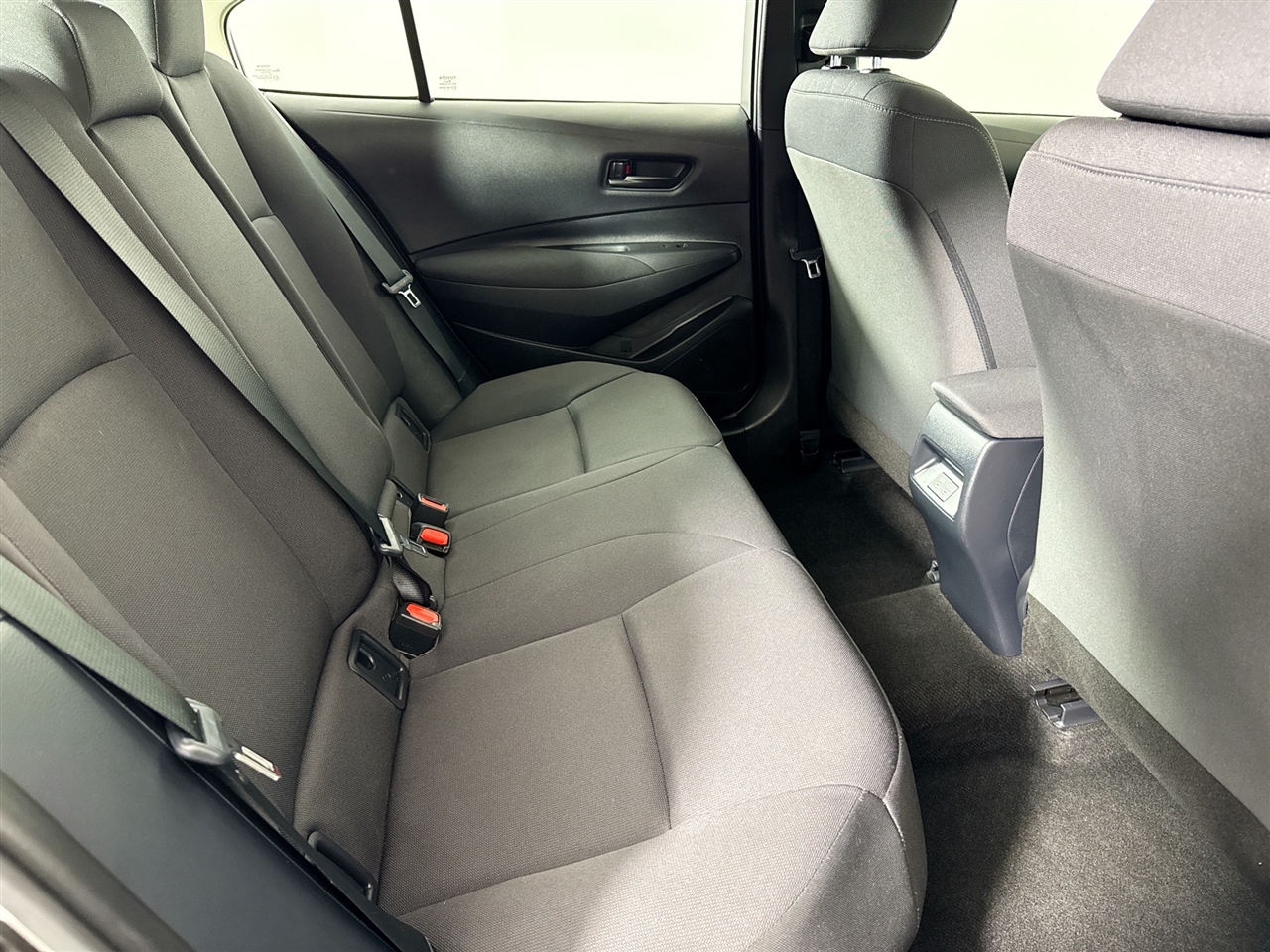 Toyota Corolla LE CVT (Natl) 2024