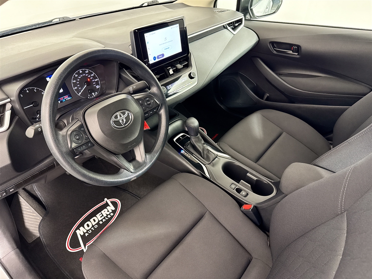 Toyota Corolla LE CVT (Natl) 2024