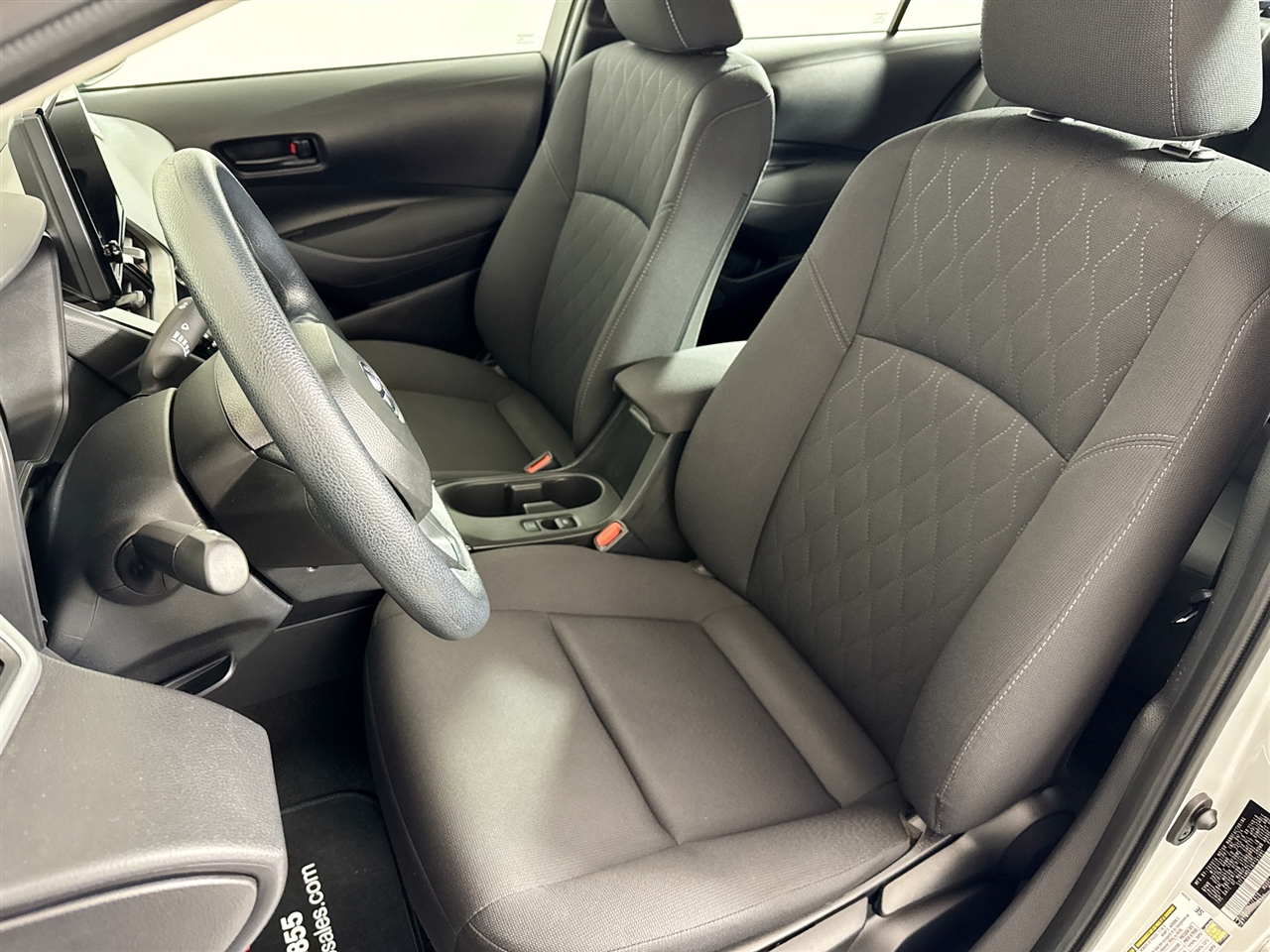 Toyota Corolla LE CVT (Natl) 2024