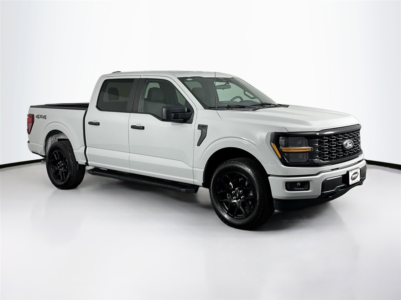Ford F-150 STX 4WD SuperCrew 5.5' Box 2024