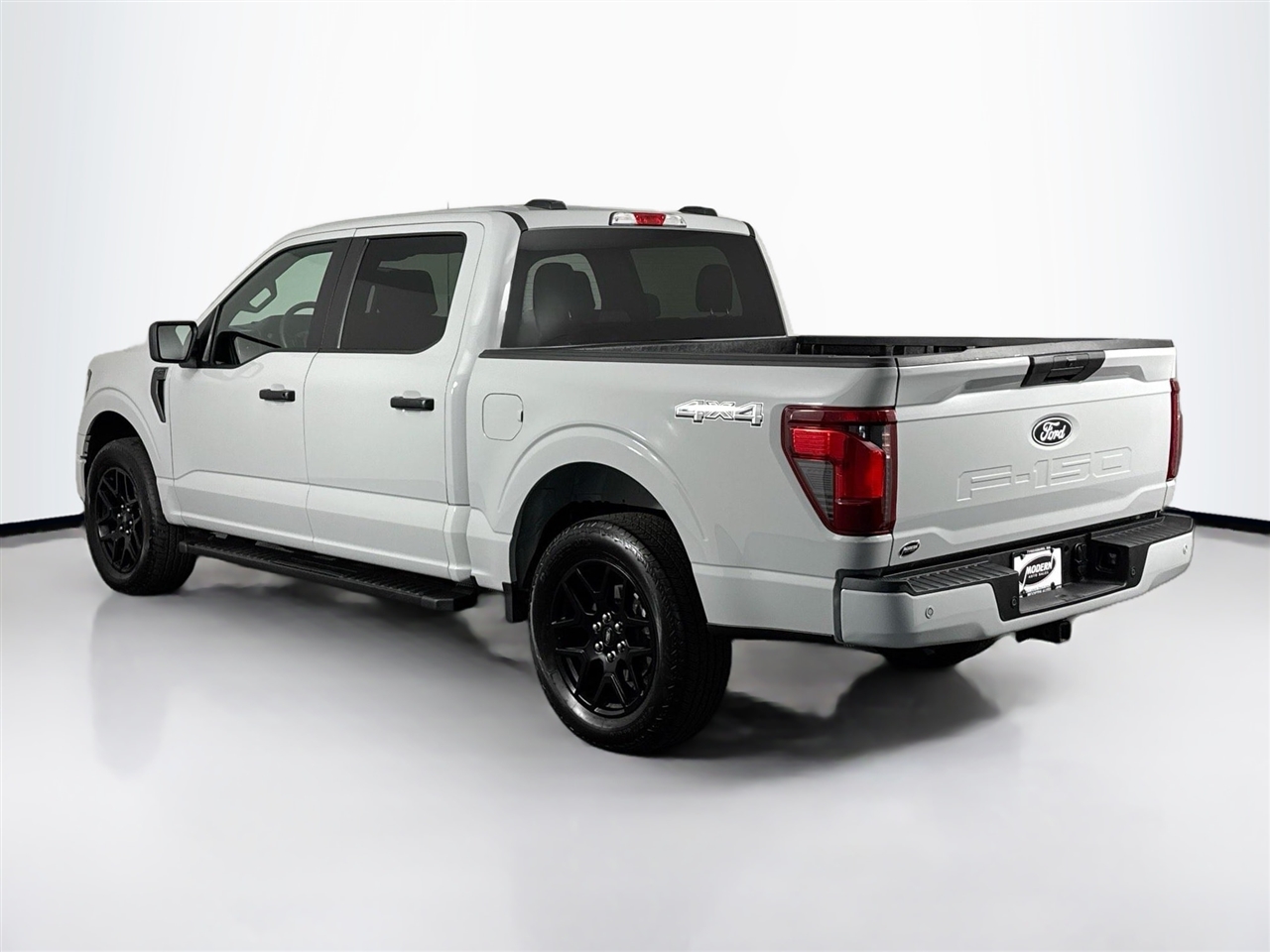 Ford F-150 STX 4WD SuperCrew 5.5' Box 2024