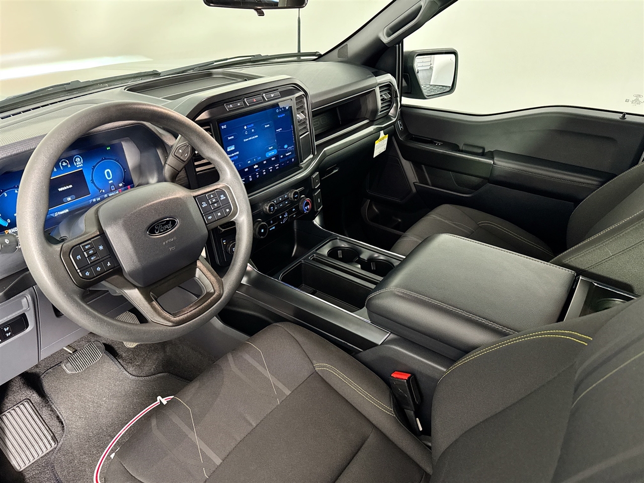 Ford F-150 STX 4WD SuperCrew 5.5' Box 2024