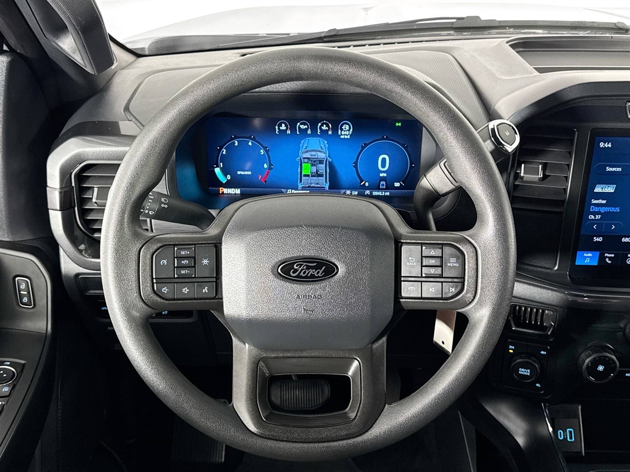 Ford F-150 STX 4WD SuperCrew 5.5' Box 2024