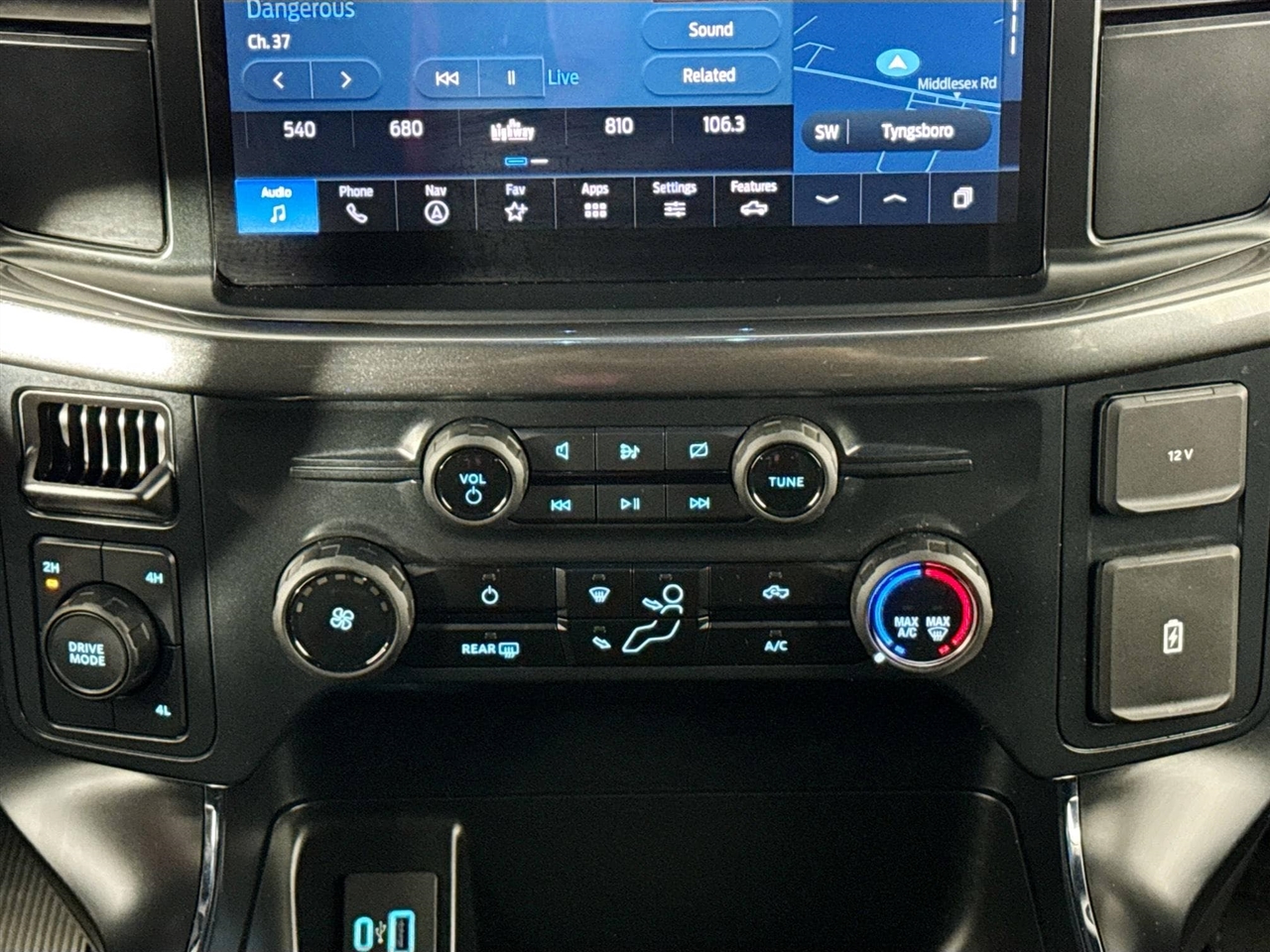 Ford F-150 STX 4WD SuperCrew 5.5' Box 2024