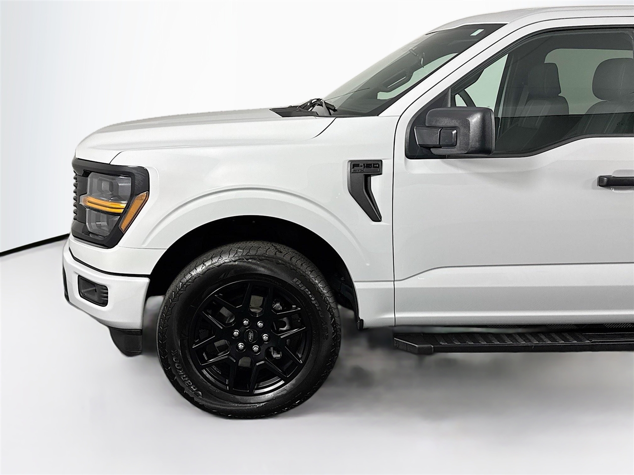 Ford F-150 STX 4WD SuperCrew 5.5' Box 2024