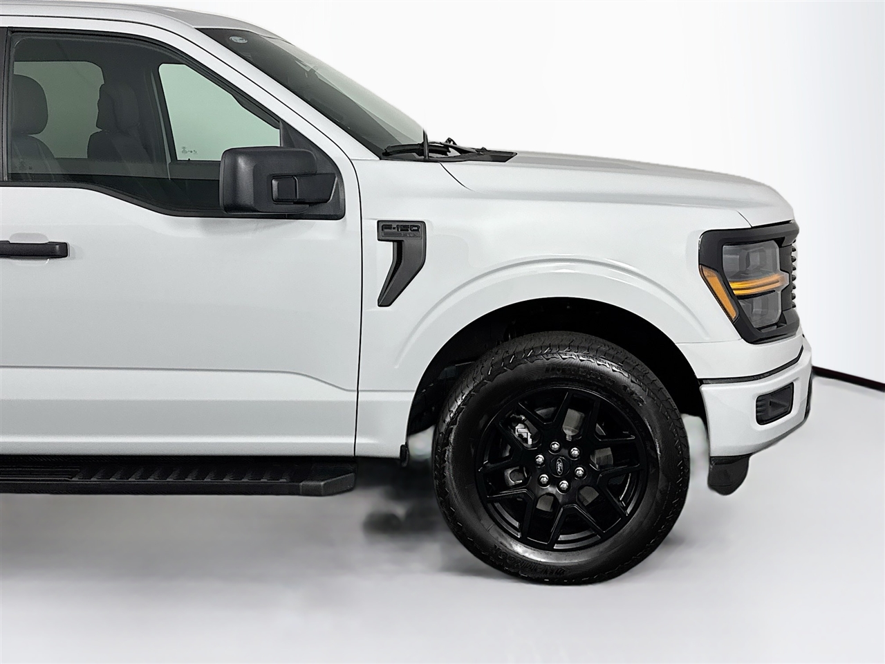 Ford F-150 STX 4WD SuperCrew 5.5' Box 2024