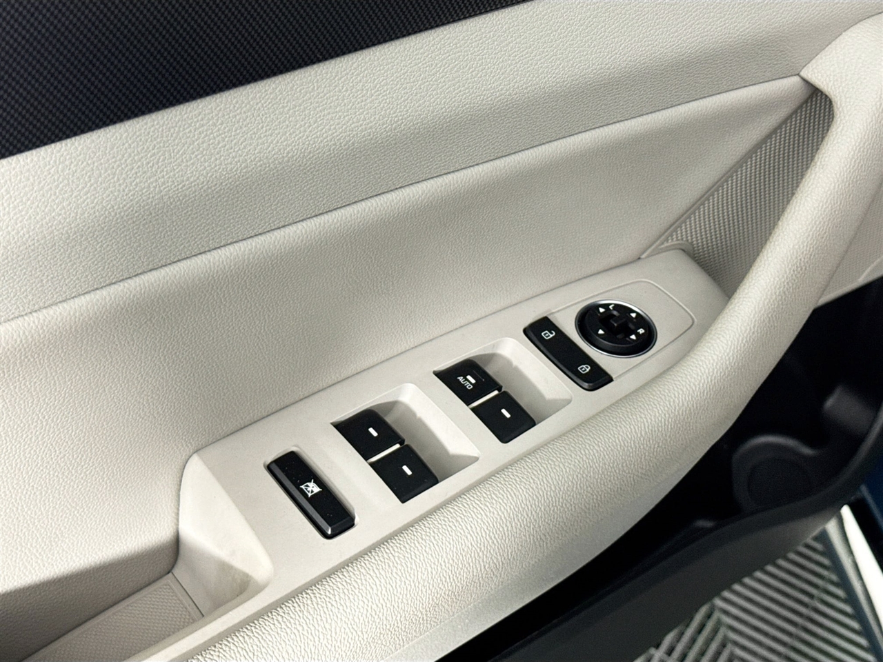 Hyundai Sonata Sport 2.4L PZEV 2017