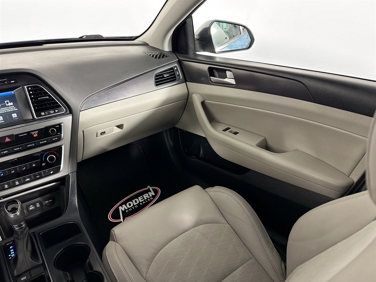 Hyundai Sonata Sport 2.4L PZEV 2017