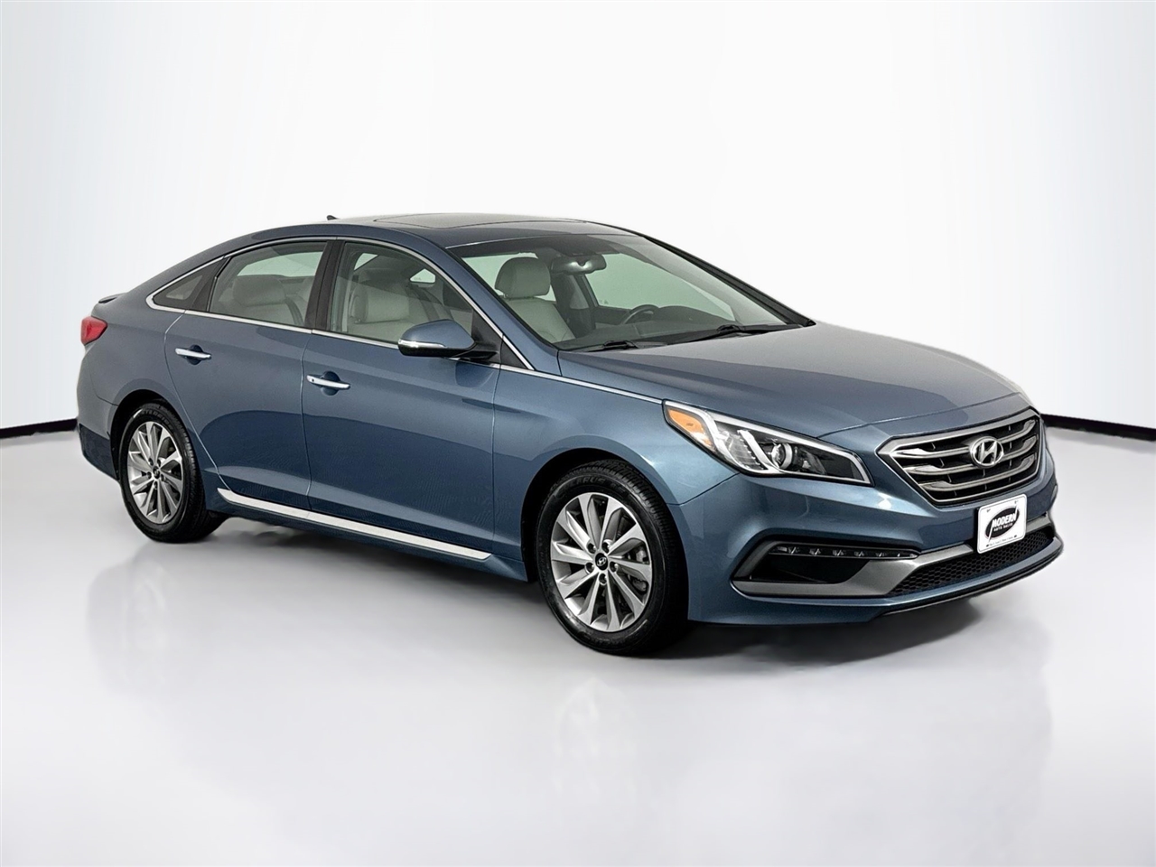 Hyundai Sonata Sport 2.4L PZEV 2017