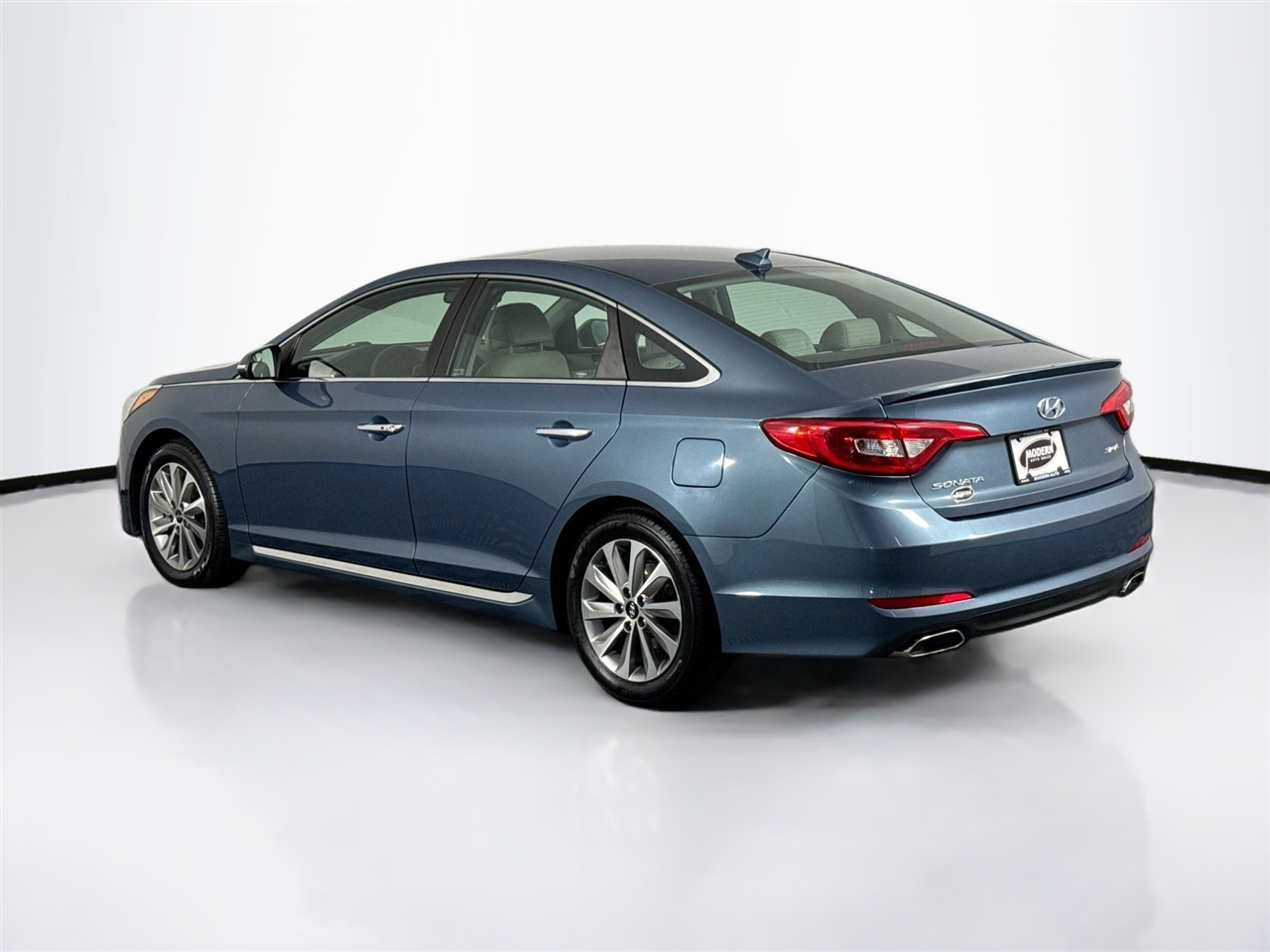 Hyundai Sonata Sport 2.4L PZEV 2017