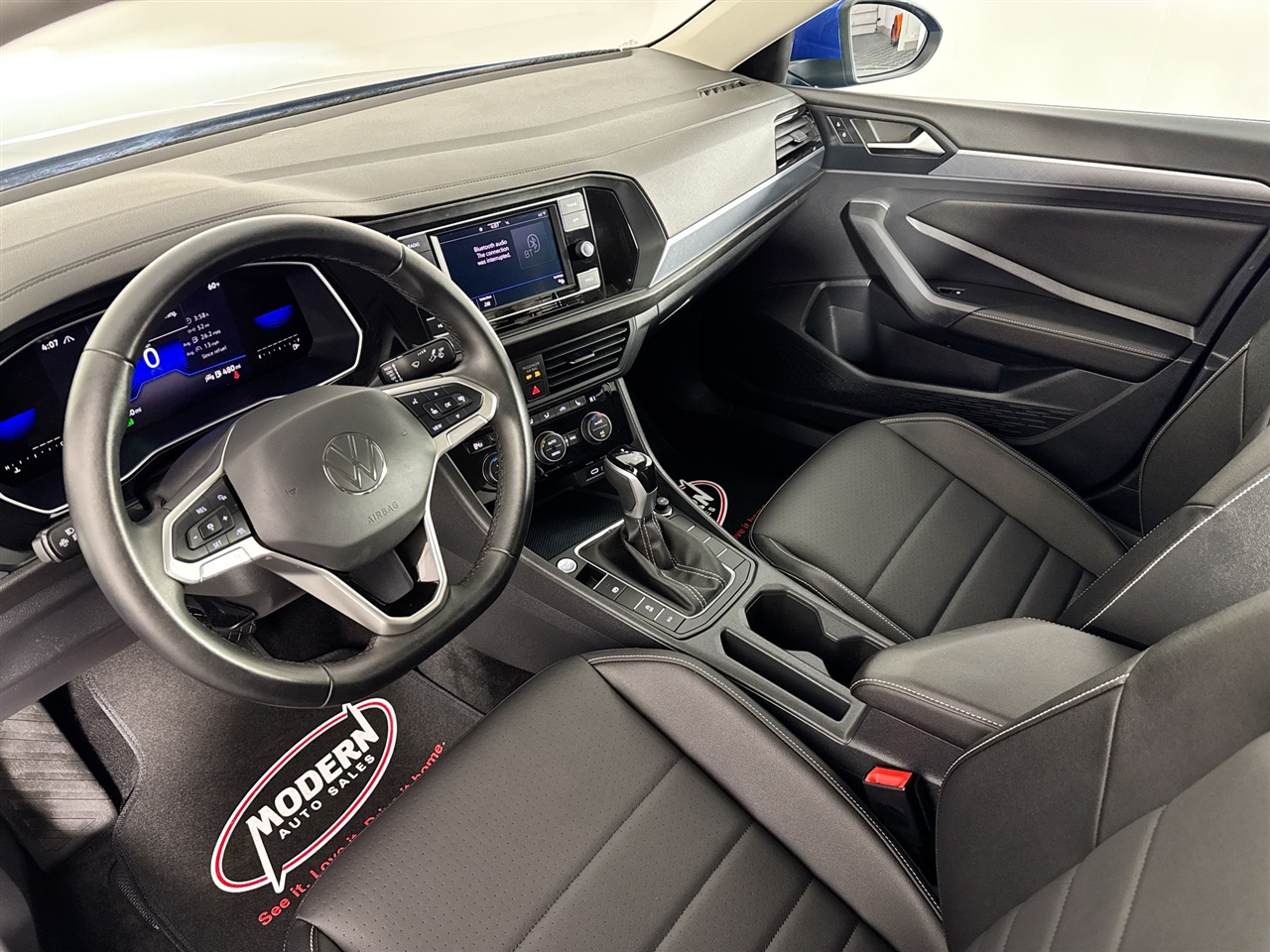 Volkswagen Jetta SE Auto 2022