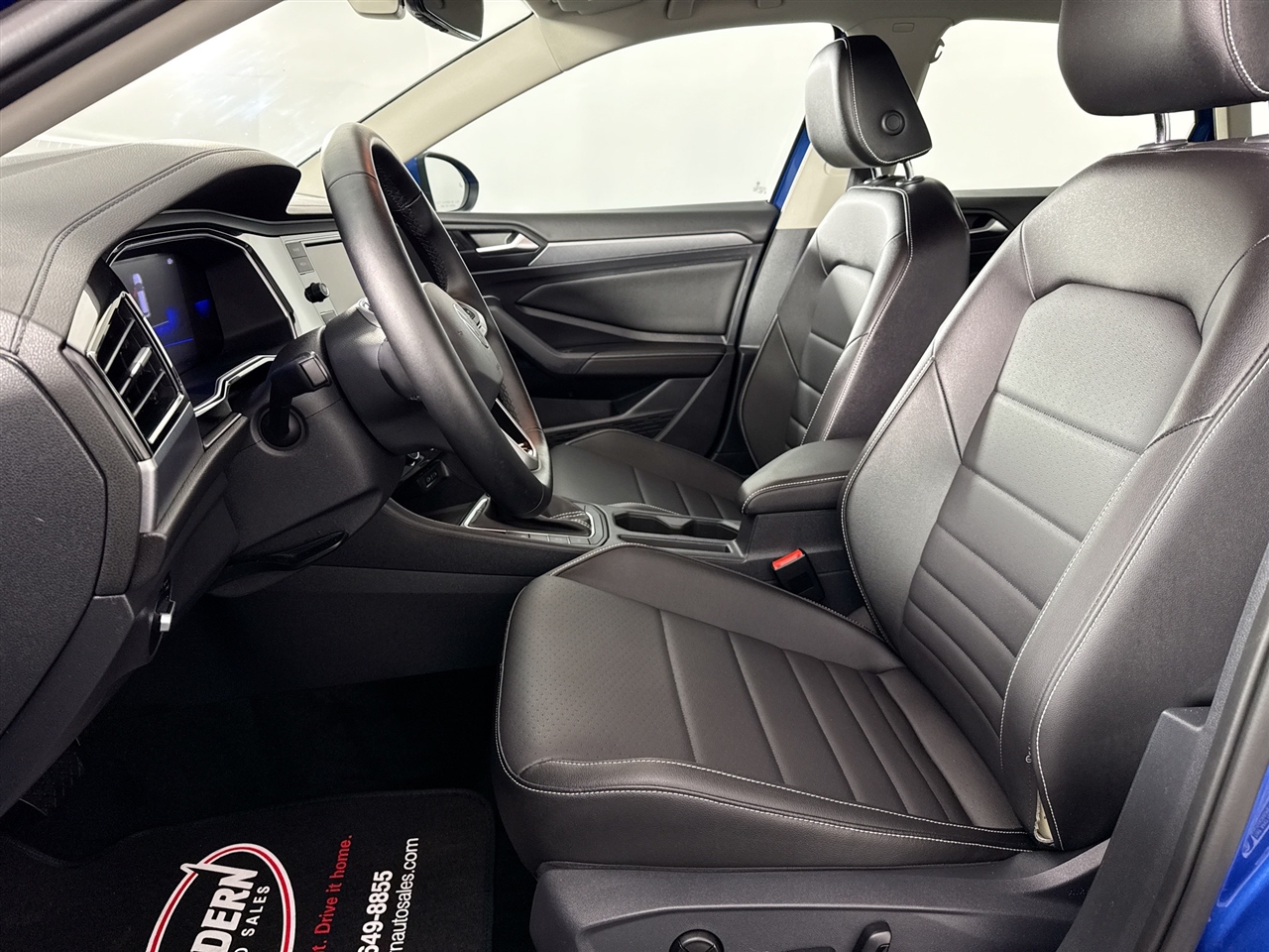 Volkswagen Jetta SE Auto 2022