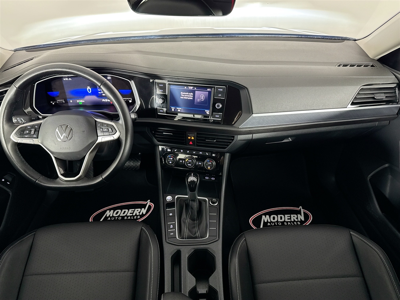 Volkswagen Jetta SE Auto 2022