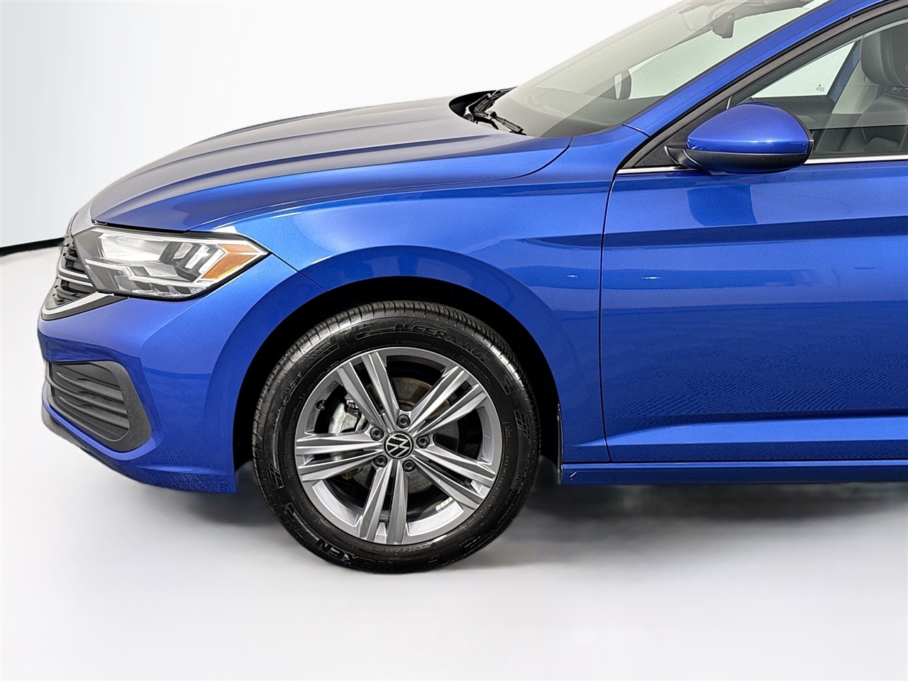 Volkswagen Jetta SE Auto 2022