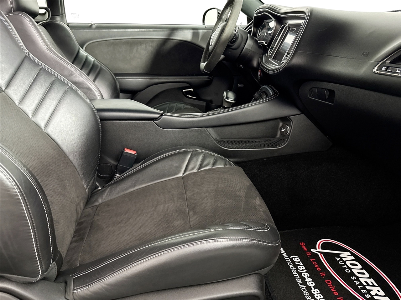 Dodge Challenger SRT Hellcat RWD 2021