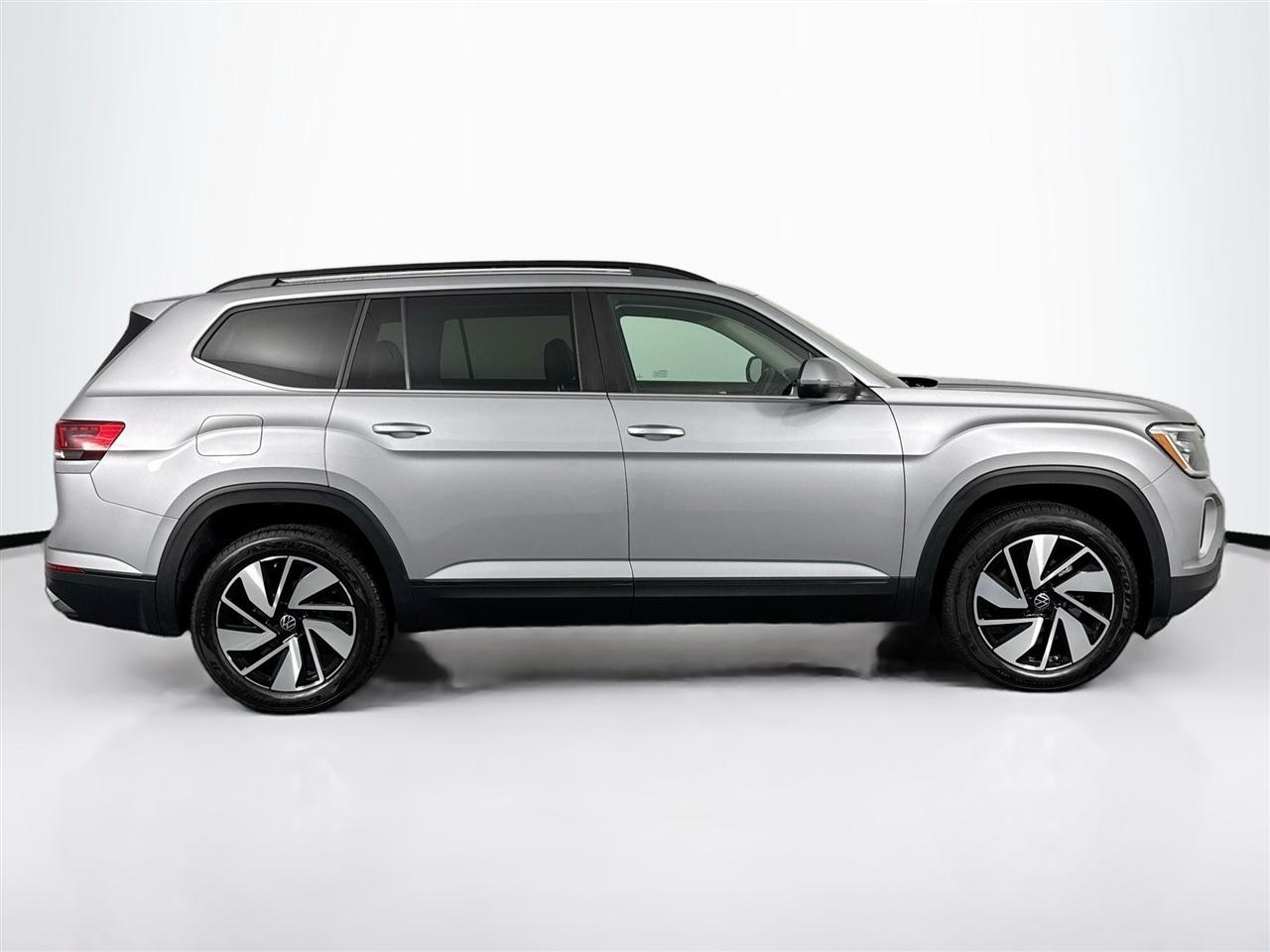 Volkswagen Atlas 2.0T SE w/Technology 4MOTION 2024