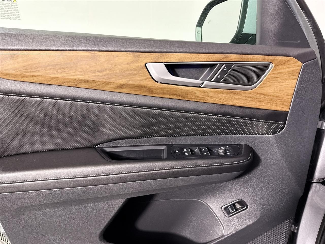 Volkswagen Atlas 2.0T SE w/Technology 4MOTION 2024
